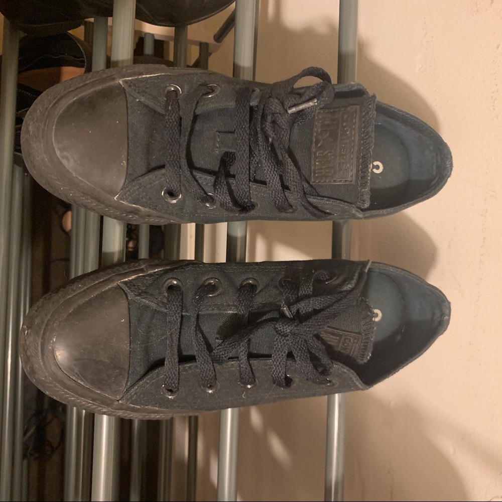 Black converse